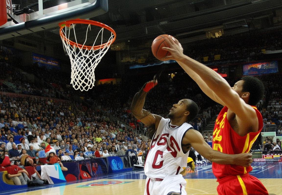 2004年雅典奥运：美西男篮对决重塑篮球格局(图1)